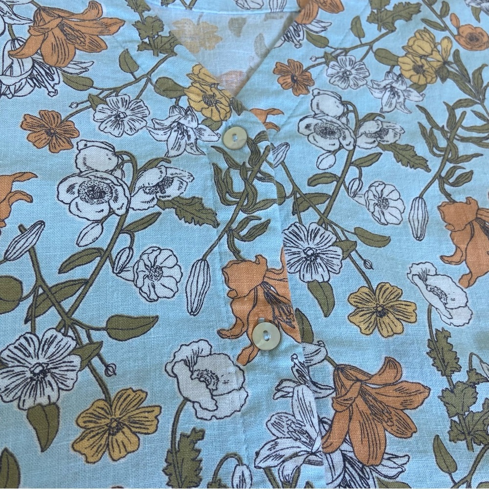 Cynthia Rowley Blue Floral Linen Button Back Top π - Picture 5 of 10